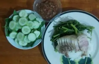 Hình ảnh THỊT LUỘC MẮM RÒ