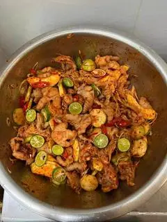 Hình ảnh 200g CHÂN GÀ SỐT THÁI( giòn dai, đậm vị) 