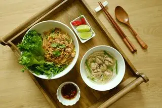 Hình ảnh Hủ tíu bò viên - Nước