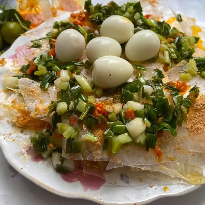 Hình ảnh Bánh Tráng Mỡ Hành Trứng (tự trộn)