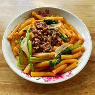 Hình ảnh Nui Xào Bò + Trứng + Nước Sấu Hoặc 