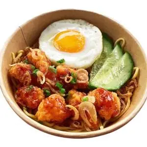 Hình ảnh H. Mì Trộn Da Gà Giòn Ốp La 