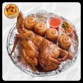 Hình ảnh 1/2 Gà + (4 Bánh Bao)