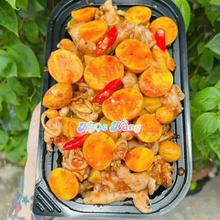 Hình ảnh Chân Gà mix Trứng Non Sốt Thái VỪA (Rút Xương)