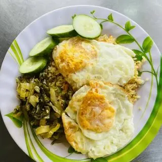 Hình ảnh Cơm chiên trứng ốp la