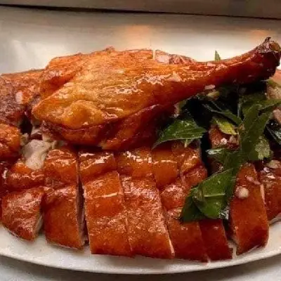 Hình ảnh nửa con vịt quay bé 