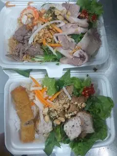 Hình ảnh combo 2 hộp bún thịt nướng thập cẩm 