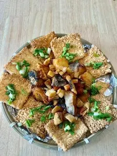 Hình ảnh Cơm cháy viên giòn cá dứa +kho quẹt tôm khô