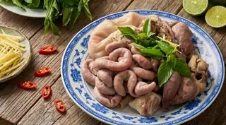Hình ảnh Nửa kg lòng thập cẩm tặng 1 cháo huyết