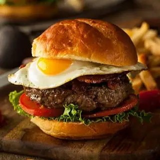 Hình ảnh Hamburger Bò Trứng