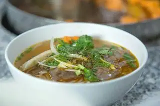 Hình ảnh Bún bò nạm