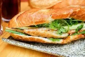 Hình ảnh Bánh mỳ pate- trứng