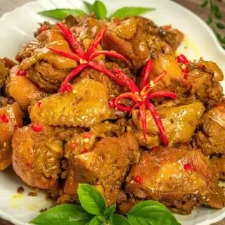 Hình ảnh Cơm gà kho xả ớt
