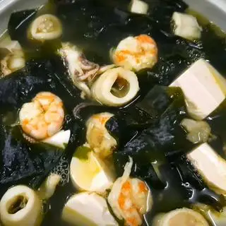 Hình ảnh CANH RONG BIỂN THỊT BÒ BẰM