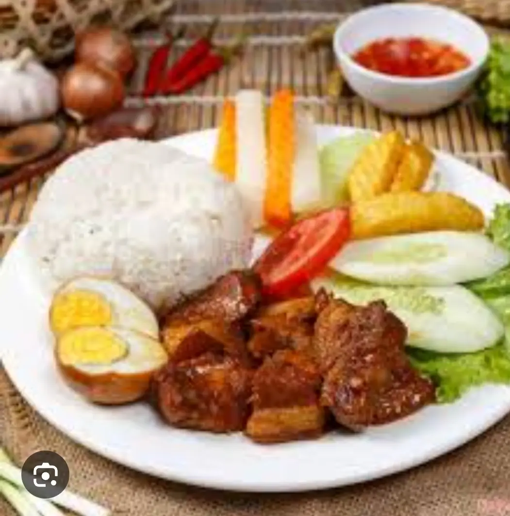 Hình ảnh Cơm thịt kho tàu 