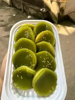 Hình ảnh Bánh da lợn kèm cốt dừa 
