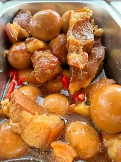 Hình ảnh Cơm Thịt Kho Trứng