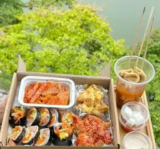 Hình ảnh Combo no đủ (chả cá 3c, kimbap.gà 2 vị, tok)