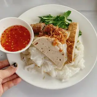 Hình ảnh bánh ướt đầy đủ