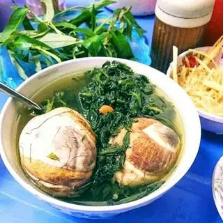 Hình ảnh Combo 2 trứng lộn ngải cứu - mỳ tôm