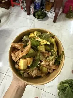 Hình ảnh Chân gà rút xương + mề gà sốt thái 