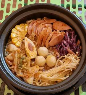 Hình ảnh Mì xúc xích