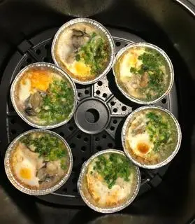 Hình ảnh Hàu nướng trứng cút 