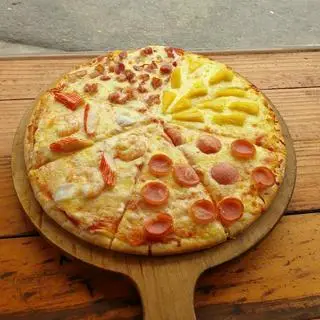 Hình ảnh Pizza 4 in 1 - size đại 30cm