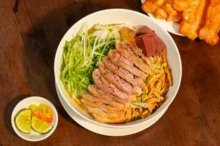 Hình ảnh Bún Ngan Thịt Đùi