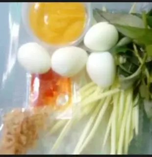 Hình ảnh bánh tráng chấm dẻo sốt muối béo