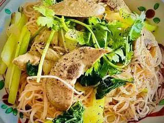 Hình ảnh Bún gạo xào cật heo