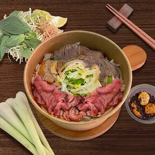 Hình ảnh Bún bò Huế Tái nạm