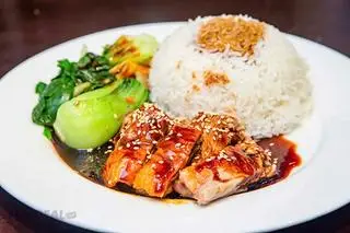 Hình ảnh Cơm vịt quay no ú