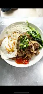 Hình ảnh Hủ tiếu xào bò trứng