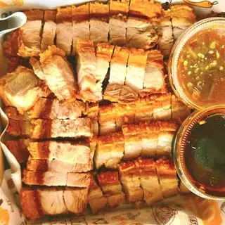 Hình ảnh Heo quay da giòn 0,5kg