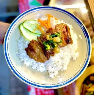 Hình ảnh Cơm sườn ba rọi 