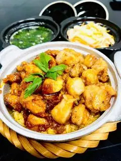 Hình ảnh Cơm gà sốt chua ngọt