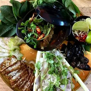 Hình ảnh Heo tộc lên mâm 4 món