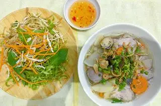 Hình ảnh bún măng vịt miền tây 