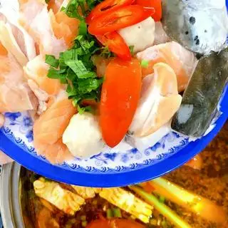 Hình ảnh Lẩu cá hồi best seller