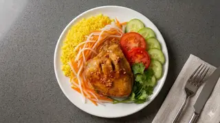 Hình ảnh Cơm gà MÁ ĐÙI (xốt thái)
