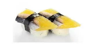 Hình ảnh nigiri cá trích ép trứng