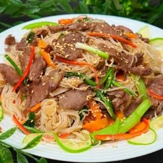 Hình ảnh Hủ tiếu khô xào thịt Bò và trứng