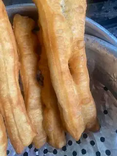 Hình ảnh Bánh giò cháo quẩy