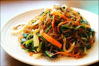 Hình ảnh Miến trộn chay