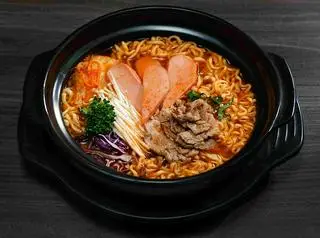 Hình ảnh Mì kim chi bò