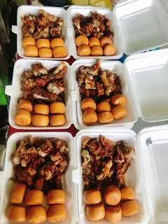 Hình ảnh giò heo muối rút xương chiên  size (3-4người ăn)