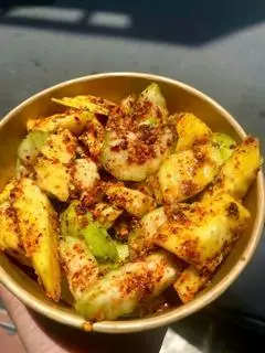 Hình ảnh CÓC + XOÀI LẮC