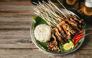 Hình ảnh Cơm Xiên Thịt Nướng