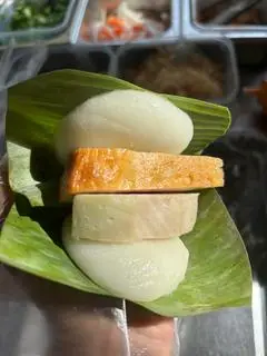 Hình ảnh Bánh dày kẹp giò chả